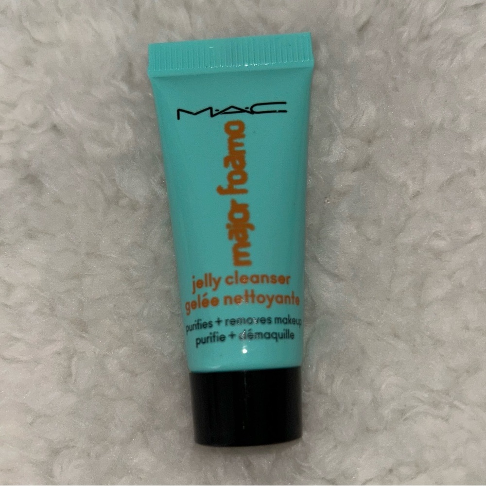 MAC Major Foamo Jelly Cleanser Sample